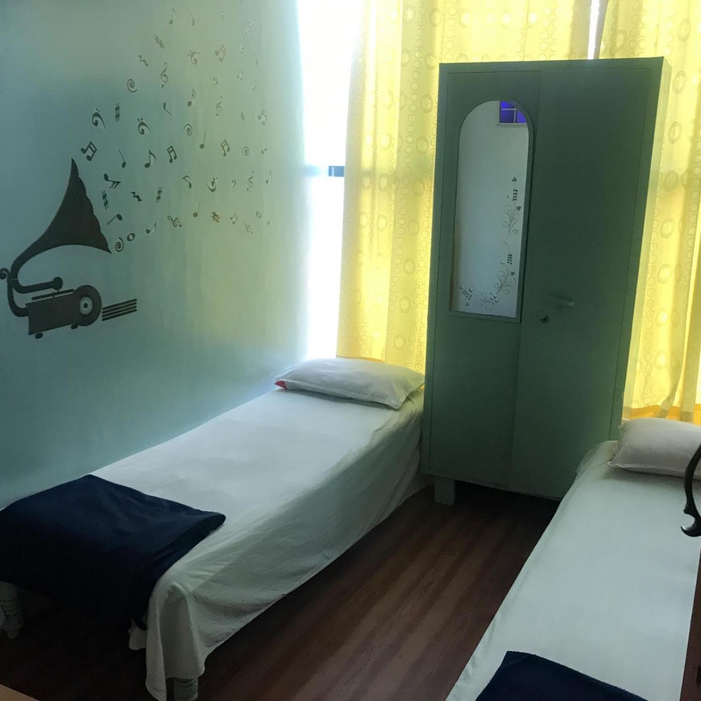 The Little Blue Window Hostel Bangalore Quarto foto